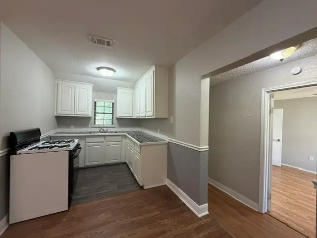105 2nd Street, Valley View, TX 76272 - #3