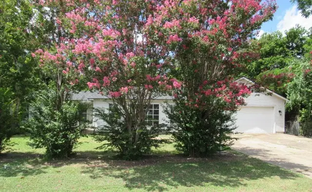 717 Tulane Street, Beverly Hills, TX 76711 - #2