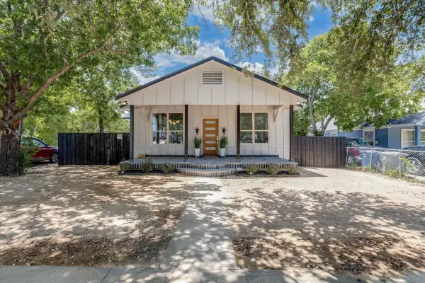 2401 Ingersoll Street, Dallas, TX 75212