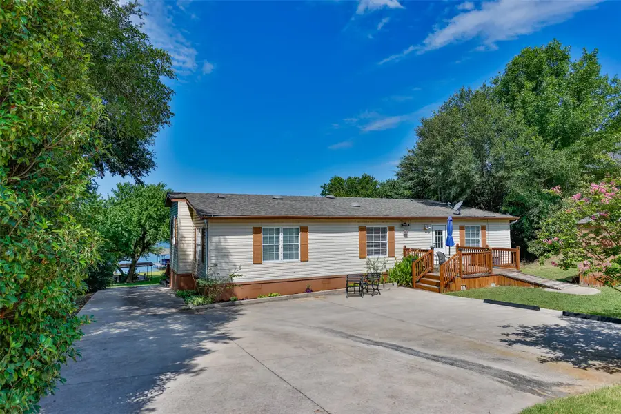 41 Thompson Road, Gainesville, TX 76240 - #3