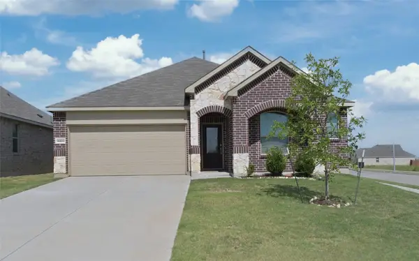 14800 Devils Claw Trail, Fort Worth, TX 76052