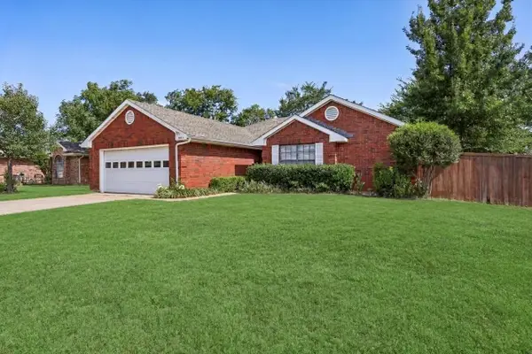 3211 Brookview Drive, Corinth, TX 76210