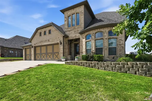 11800 Madrono Drive, Fort Worth, TX 76108