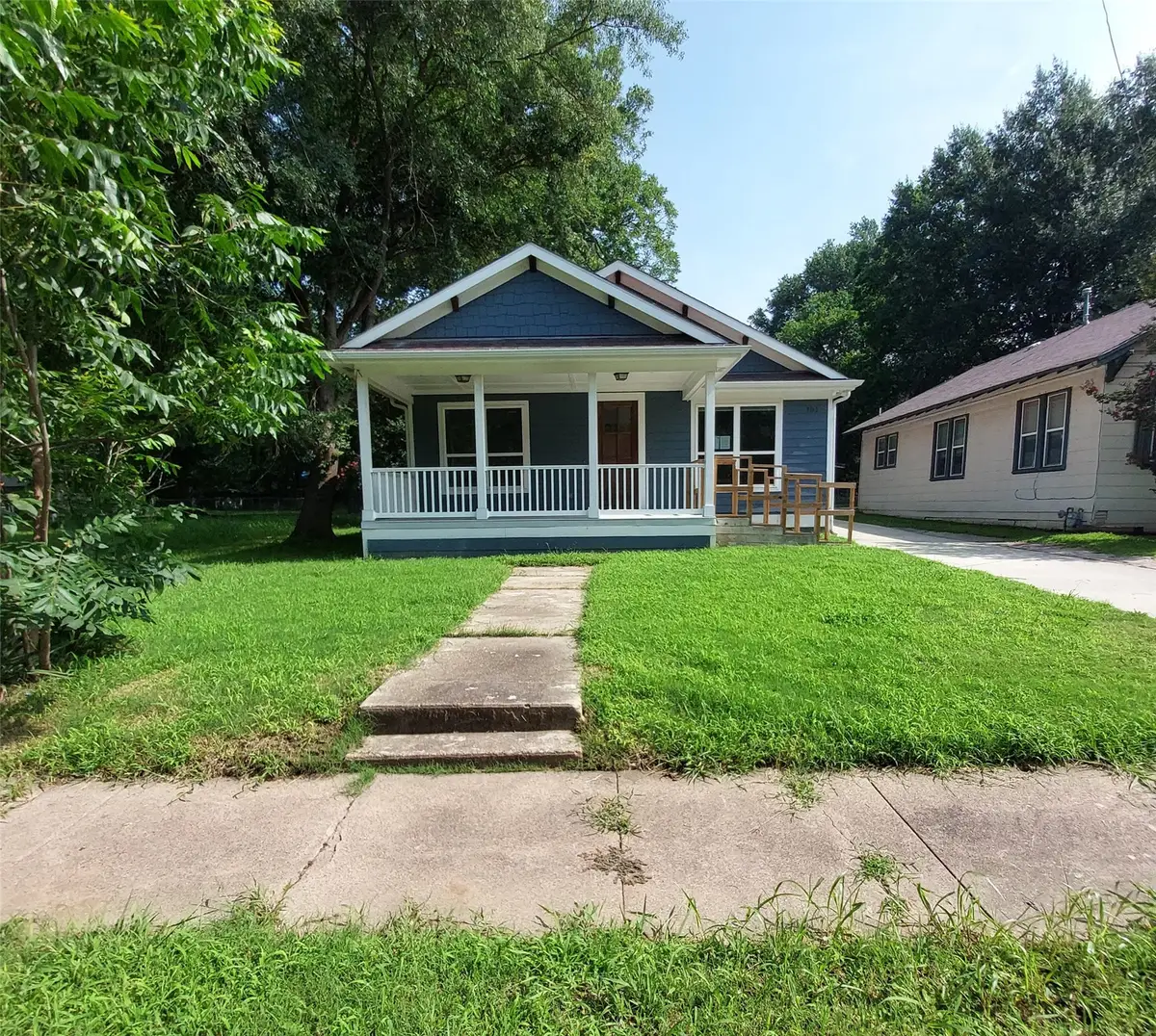 701 E Washington Street, Paris, TX 75460 - #1