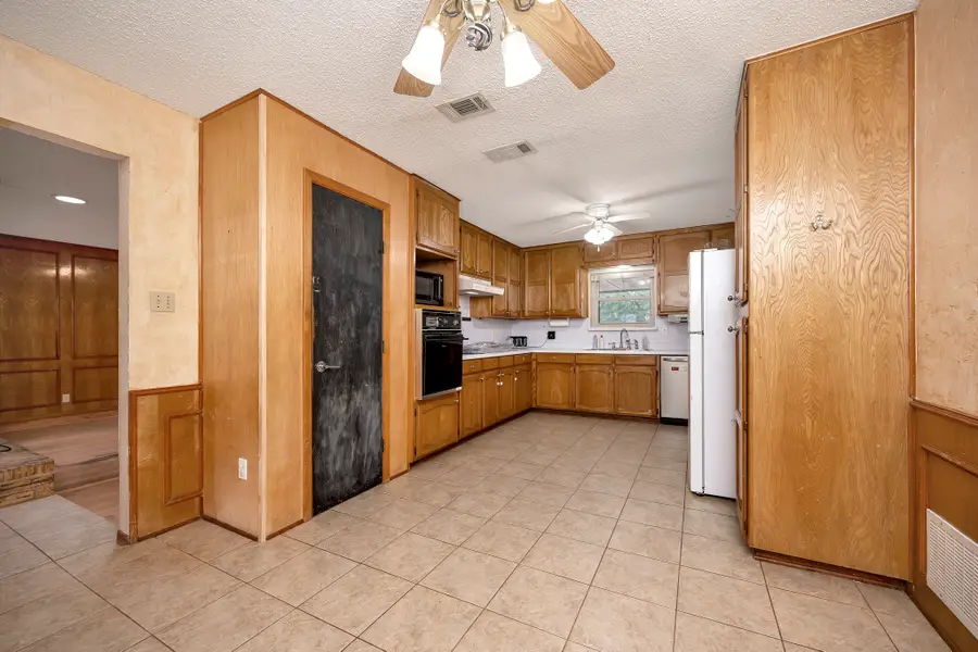 408 Chimney Hill Circle, Mansfield, TX 76063 - #2