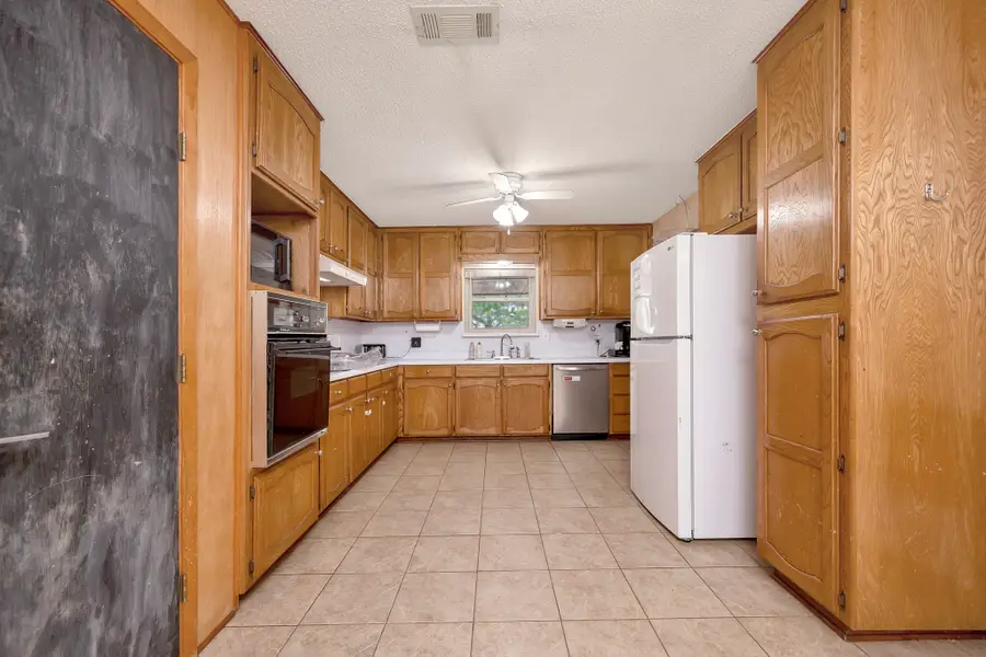 408 Chimney Hill Circle, Mansfield, TX 76063 - #3