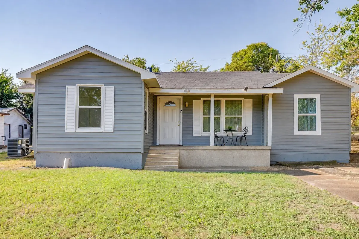 4316 Littlejohn Avenue, Fort Worth, TX 76105 - #1