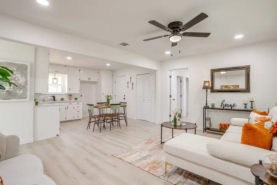 4316 Littlejohn Avenue, Fort Worth, TX 76105 - #3