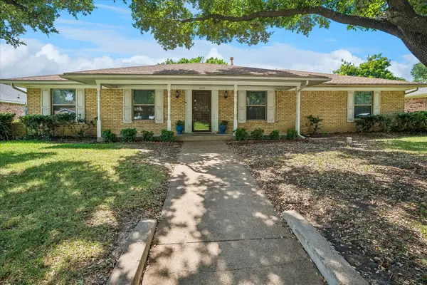 2022 Huntington Drive, Grand Prairie, TX 75051