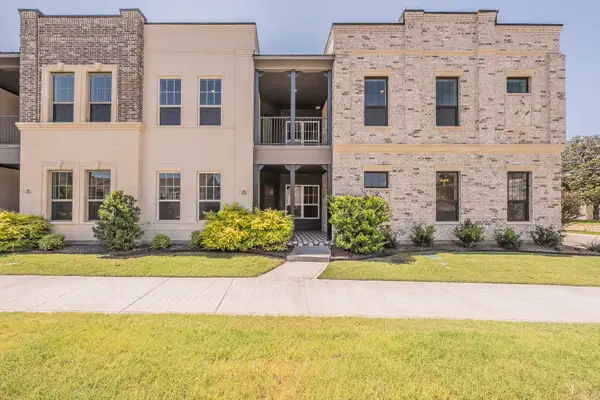 305 Sunset Lane #102, Fort Worth, TX 76114