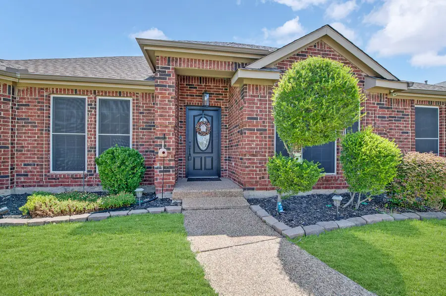 805 Kathryn Drive, Lewisville, TX 75067 - #3