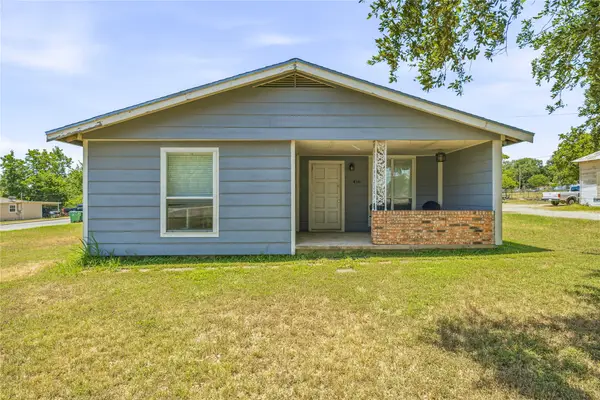 416 East Road, Stephenville, TX 76401