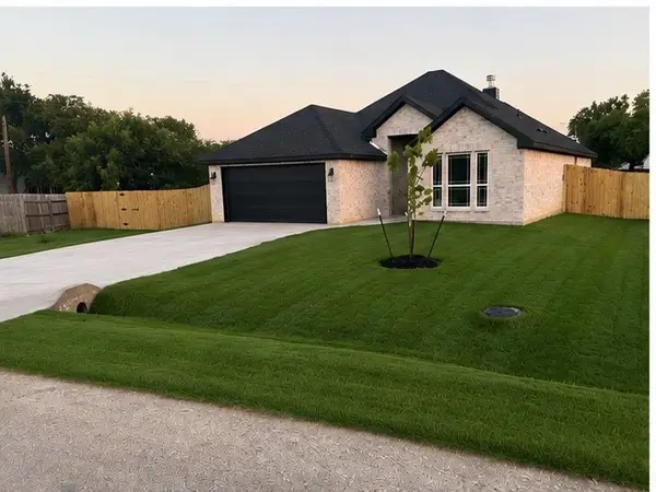 103 Virginia Drive, Palmer, TX 75152