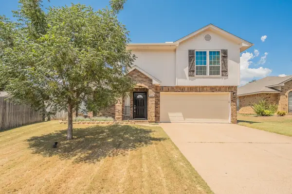 8505 Mystic Trail, Fort Worth, TX 76118