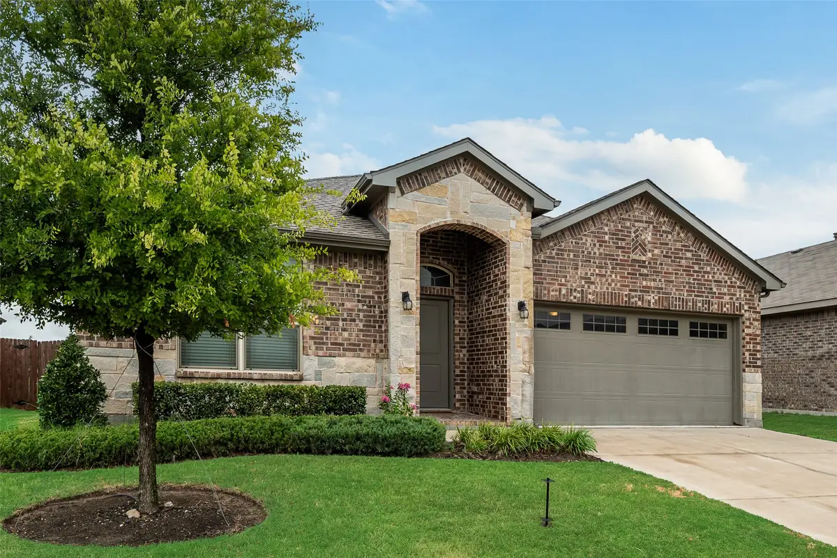 517 Frenchpark Drive, Fort Worth, TX 76052 - #1