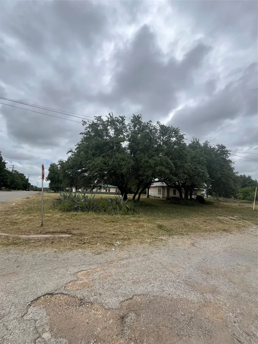 706 5th, Brady, TX 76825 - #2