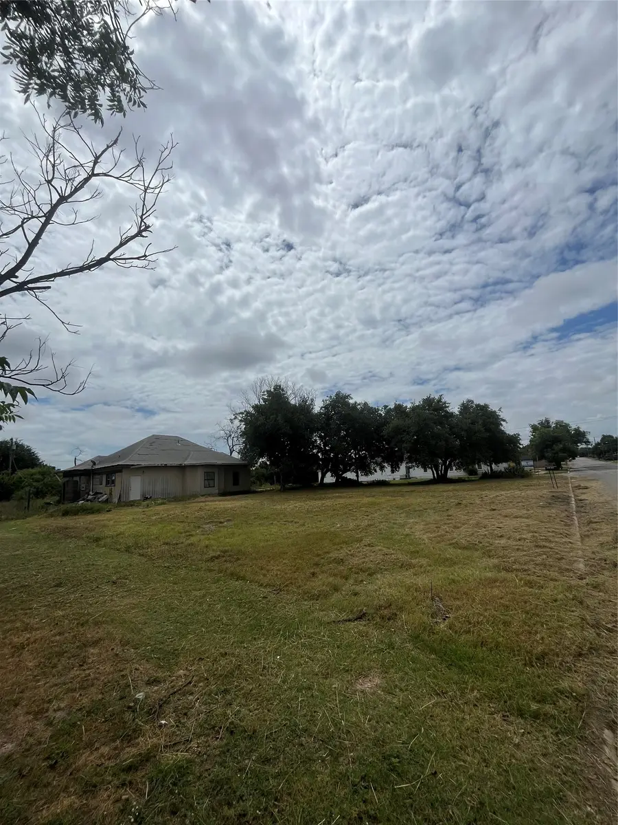706 5th, Brady, TX 76825 - #3