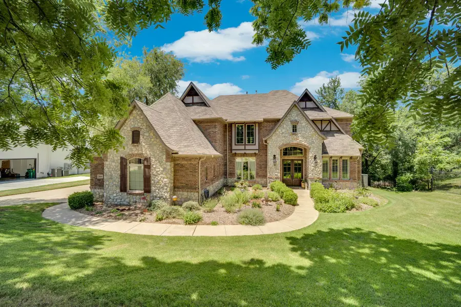 1811 Magic Valley Lane, Cedar Hill, TX 75104 - #2