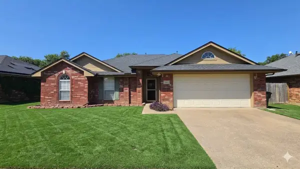 211 Vista Ridge Drive, Venus, TX 76084