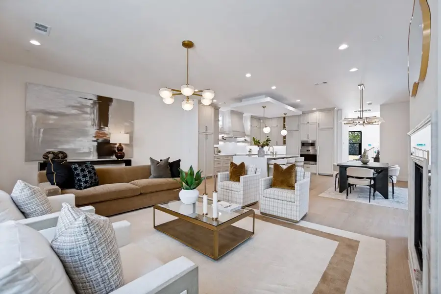 3719 W Beverly Drive, Dallas, TX 75209 - #2