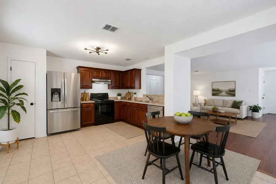 1612 Crown Point Drive, Little Elm, TX 75036 - #2