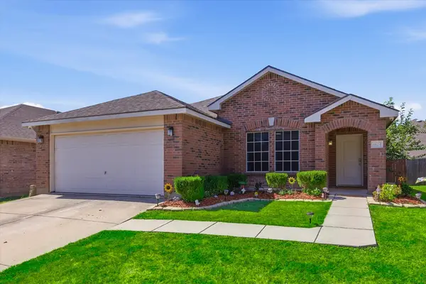 4524 Hounds Tail Lane, Fort Worth, TX 76244