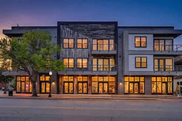 1455 W Magnolia Avenue #203, Fort Worth, TX 76104