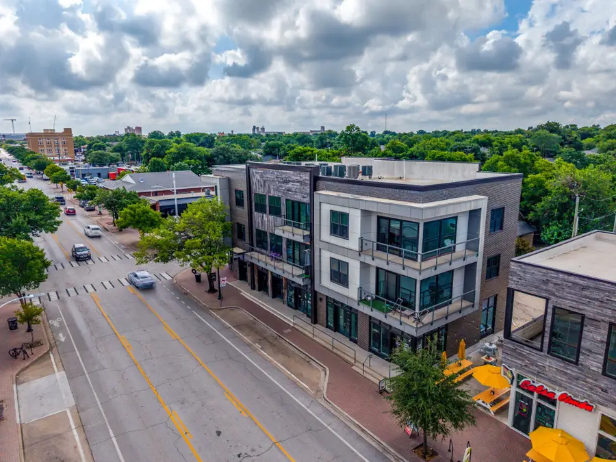 1455 W Magnolia Avenue #203, Fort Worth, TX 76104 - #3
