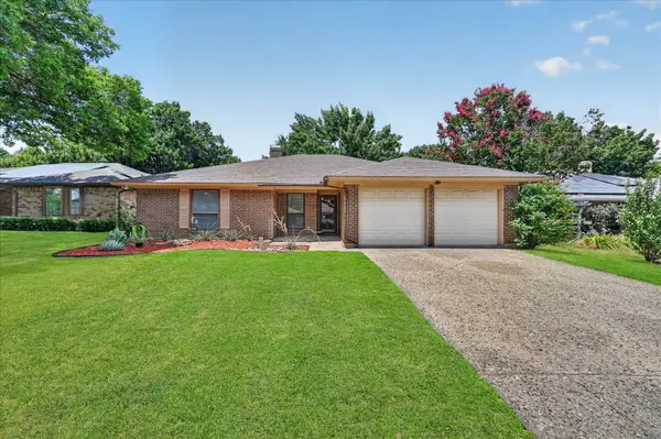 3520 Willowbrook Drive, Fort Worth, TX 76133