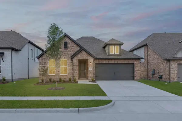 1811 Gleasondale Drive, Forney, TX 75126