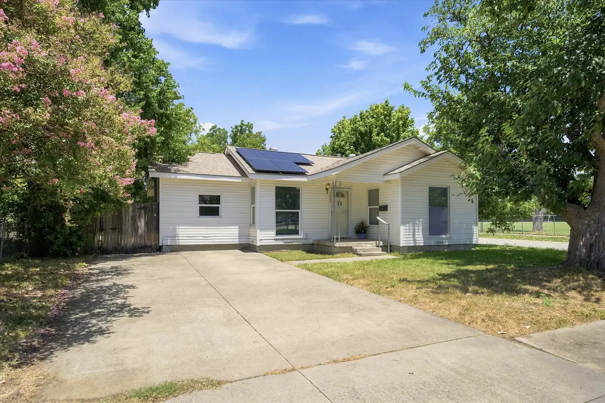 1662 Birch Street, Grand Prairie, TX 75050 - #1