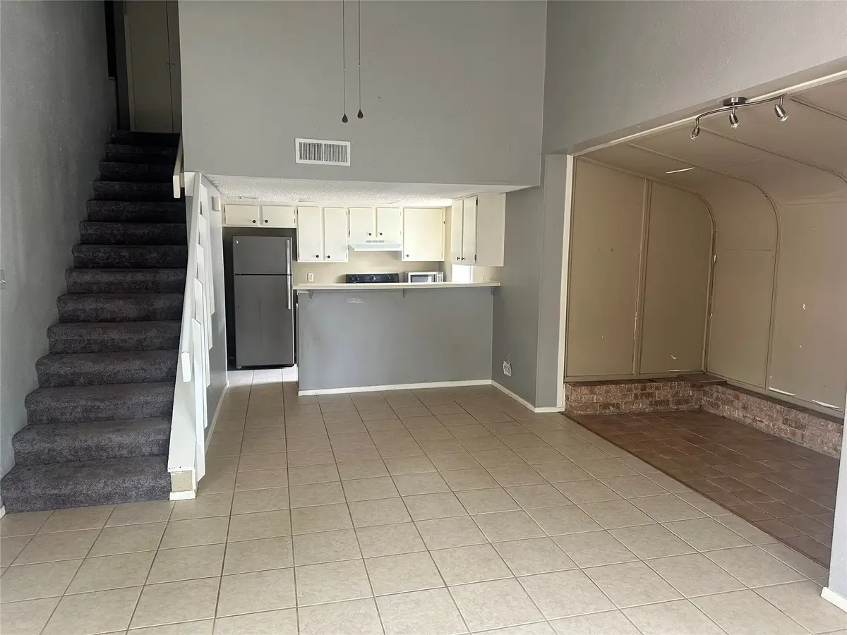 3211 Pearl Street #304, Nacogdoches, TX 75965 - #1