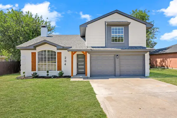 204 Briarglen Drive, Cedar Hill, TX 75104