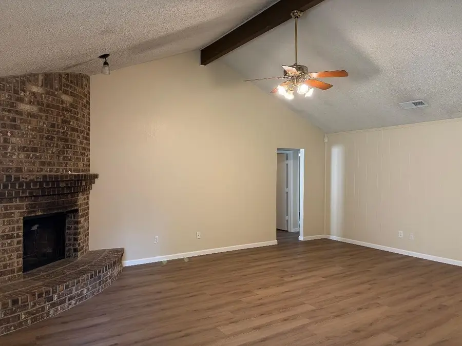 6309 Elm Springs Drive, Arlington, TX 76001 - #2