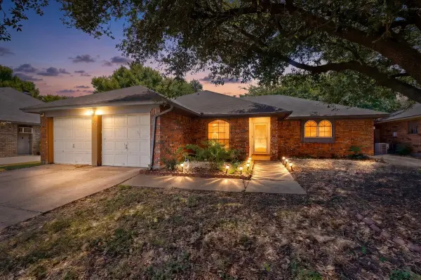 6403 Running Creek Drive, Arlington, TX 76001