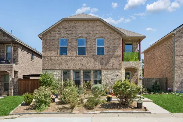 431 W Pioneer Drive, Irving, TX 75061