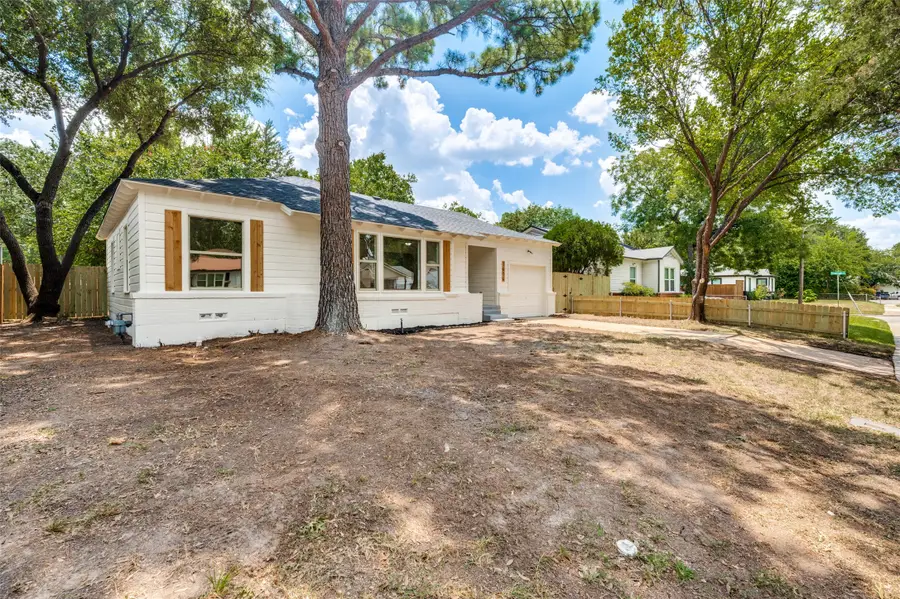 1614 W 3rd Street, Irving, TX 75060 - #2