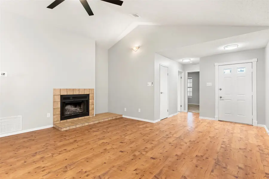 217 Teakwood Lane, Lewisville, TX 75067 - #3