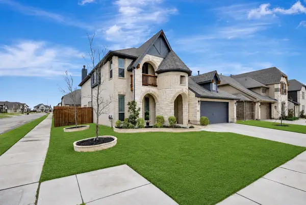 16928 Mirador Way, Justin, TX 76247