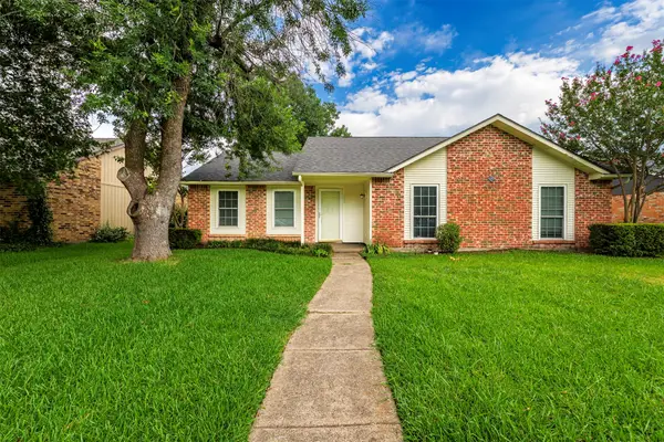 128 Kingsbridge Drive, Garland, TX 75040