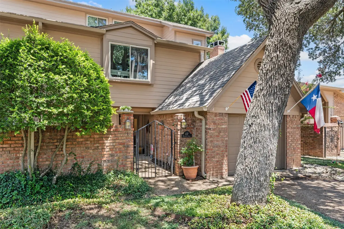 137 Pleasant Grove Lane, Waco, TX 76712 - #1