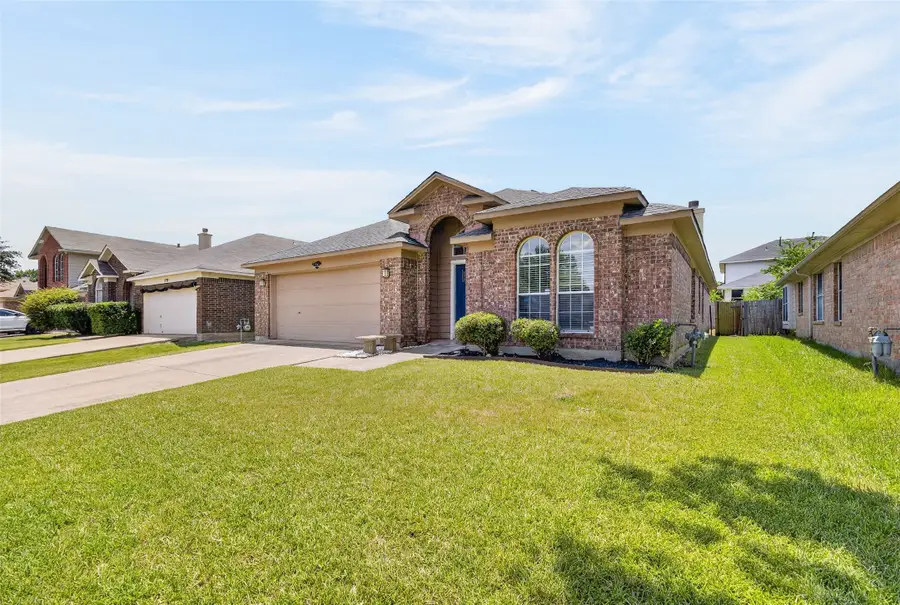 1025 Highland Station Drive, Saginaw, TX 76131 - #3