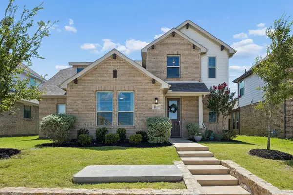 2277 Glacier Drive, Waxahachie, TX 75165