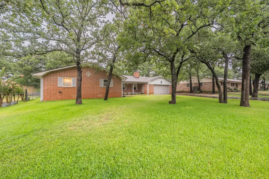 210 Mistletoe Lane, Keene, TX 76059 - #2
