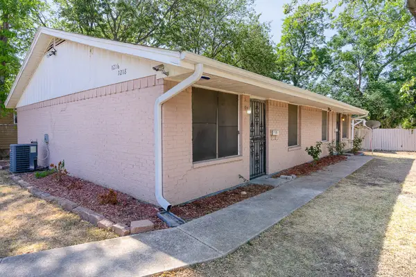 1216 E Baltimore Avenue, Fort Worth, TX 76104