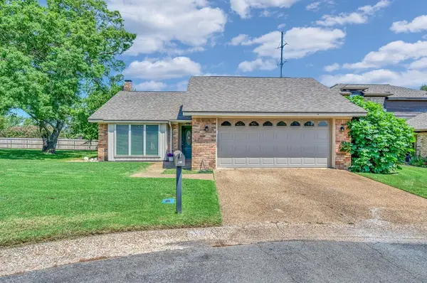 56 Sugar Creek Place, Woodway, TX 76712