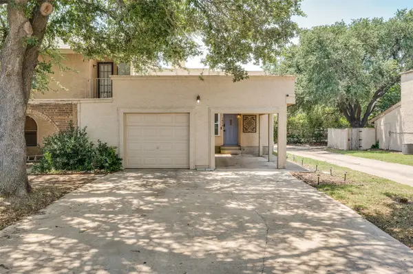 1870 Amber Lane, Carrollton, TX 75007