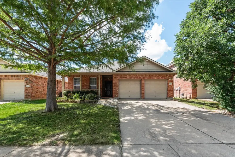 2808 Grandview Drive, Grand Prairie, TX 75052 - #2