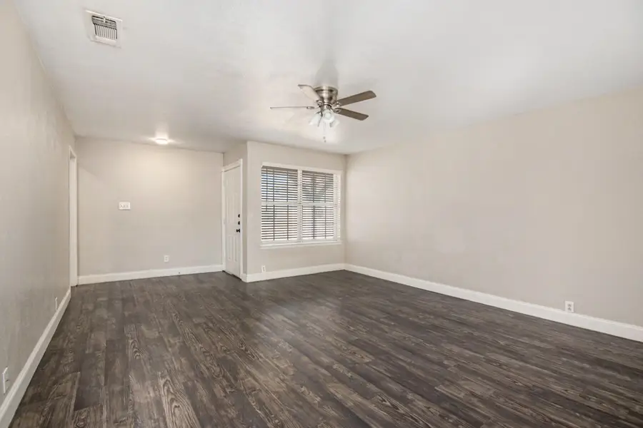 6913 W Cleburne Road, Fort Worth, TX 76133 - #3
