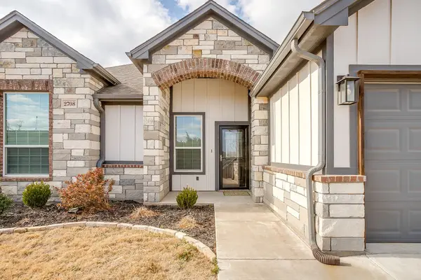 2708 San Gabriel Drive, Granbury, TX 76048